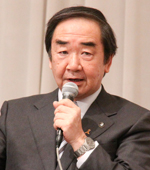 岩倉　博文氏